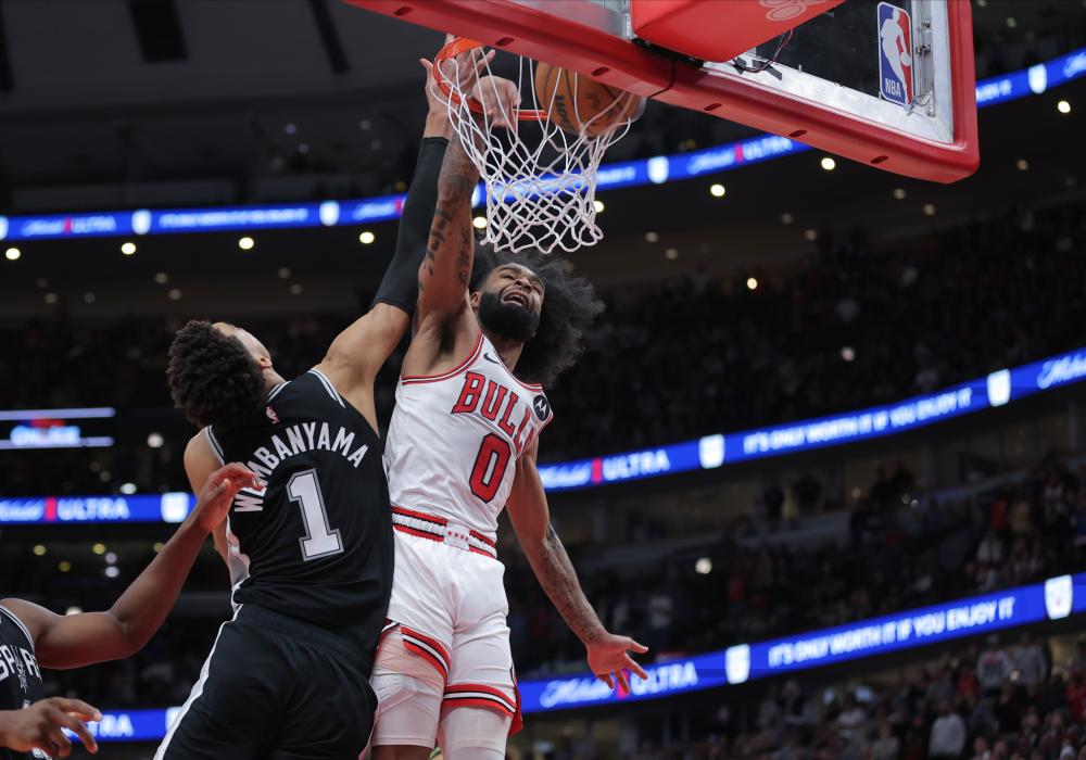 了更衣室的 了更衣室的