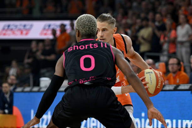 球运动的贡 球运动的贡