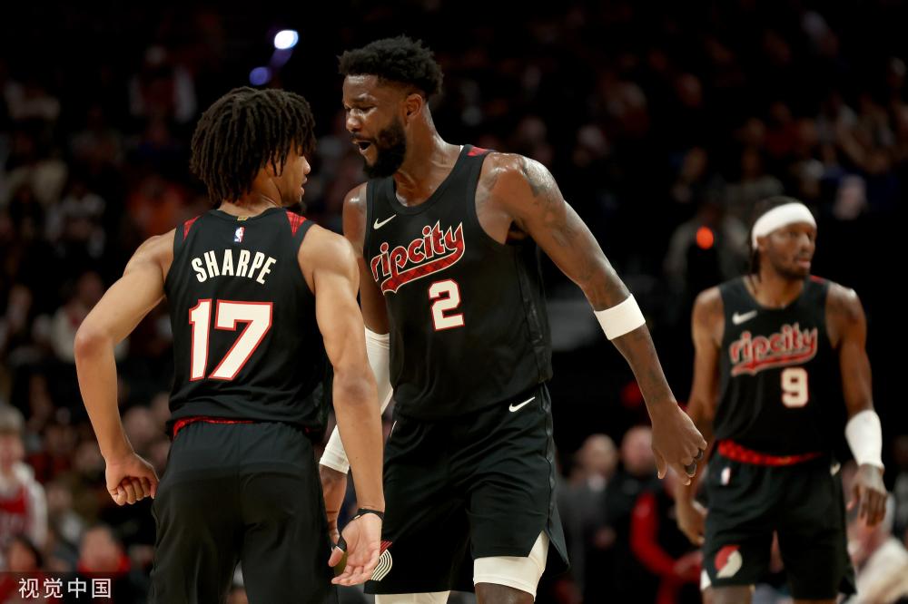 在F1赛场 在F1赛场