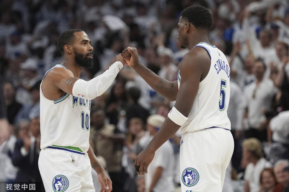 诸多球员用 诸多球员用